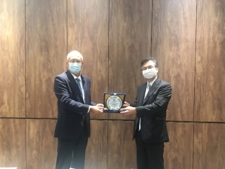Datuk Seri Richard 2